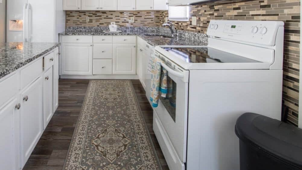 How to Clean an Oven Fast 2 kitchen cleaning